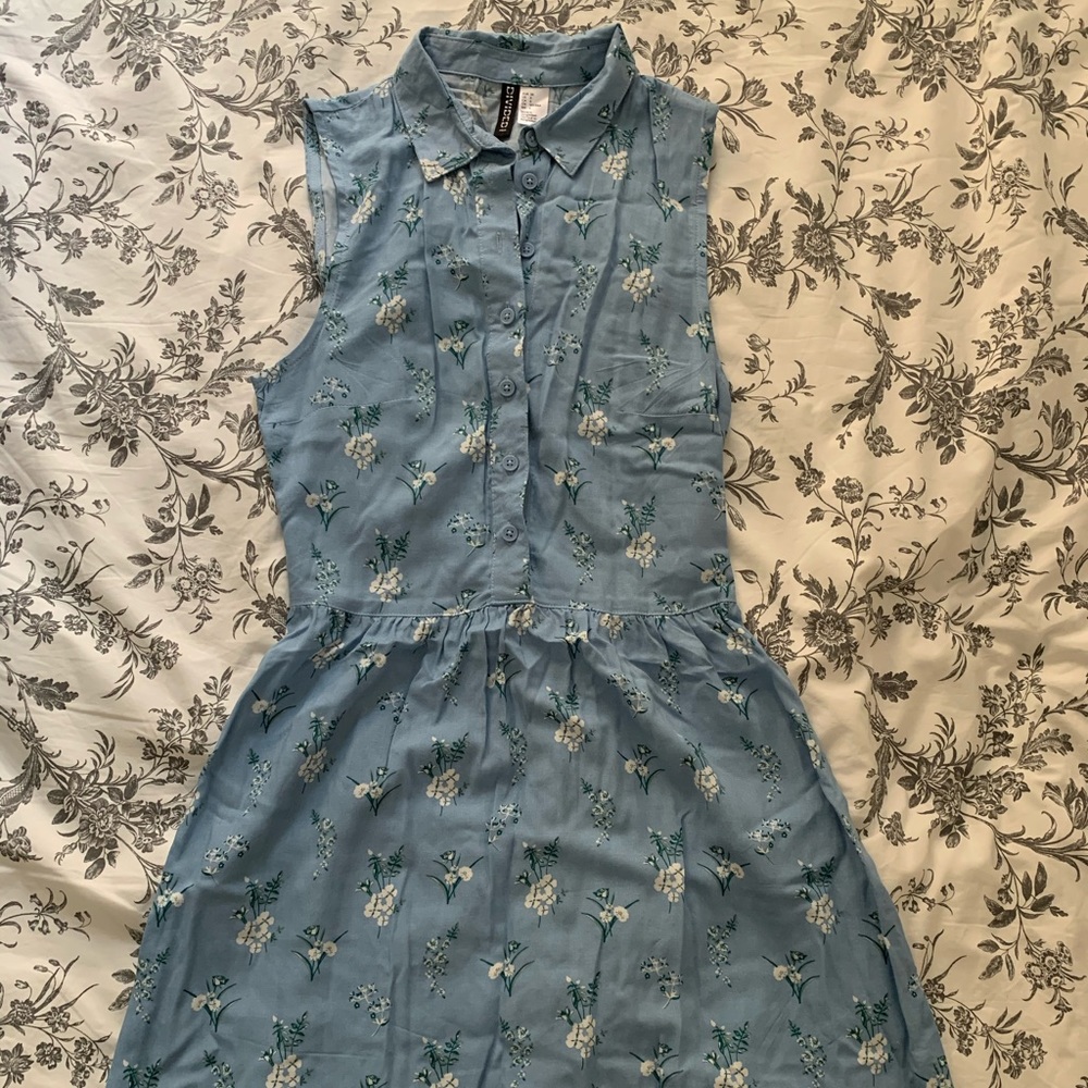 Floral Back Cut-out Dress